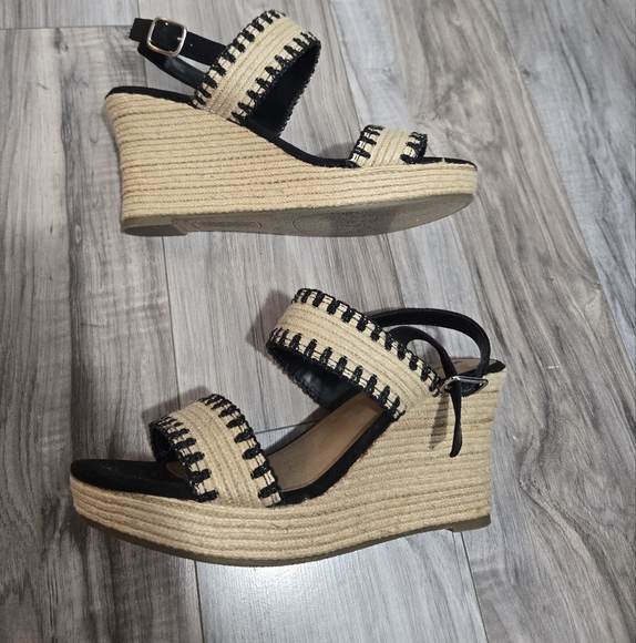 Sonoma Black and Tan Wedges Sz 9.5 - Picture 9 of 9